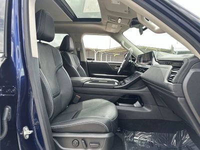 2025 INFINITI QX80 — photo 26 view