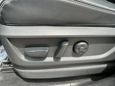 2025 INFINITI QX80 — photo 14 view