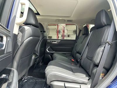 2025 INFINITI QX80 — photo 24 view