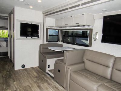 2023 Thor Motor Coach HURRICANE - Photo 14