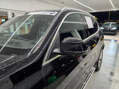 2025 BMW X5 — photo 12 view