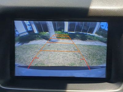 2017 Chevrolet Suburban — photo 27 view