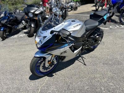 2026 Suzuki GSX-R750 - Photo 2