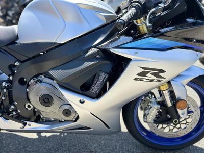 2026 Suzuki GSX-R750 - Photo 10