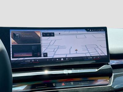 2027 BMW 5 Series — photo 31 view
