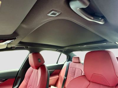 2027 BMW 5 Series — photo 26 view