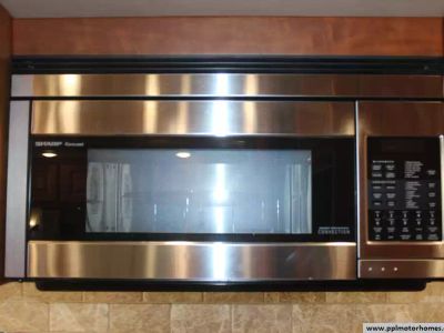 2017 Tiffin 40AP — photo 32 view