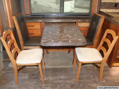 2017 Tiffin 40AP — photo 41 view