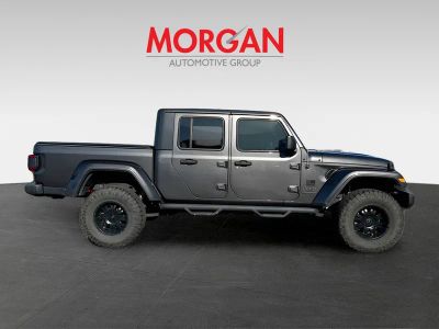 2021 Jeep Gladiator — photo 8 view