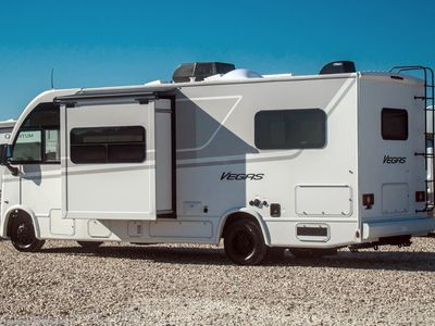 2026 Thor Motor Coach Vegas - Photo 2