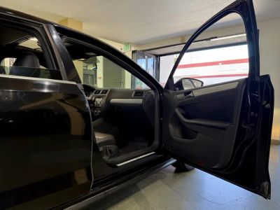 2013 Volkswagen Jetta — photo 12 view