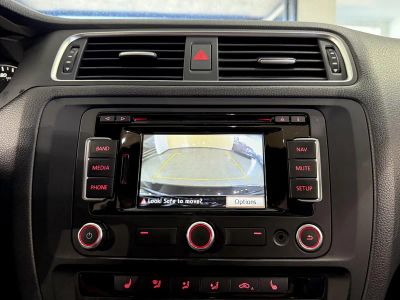 2013 Volkswagen Jetta — photo 16 view