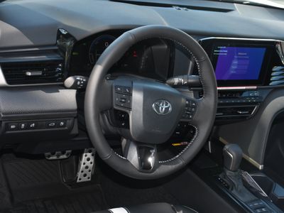 2026 Toyota Camry - Photo 5