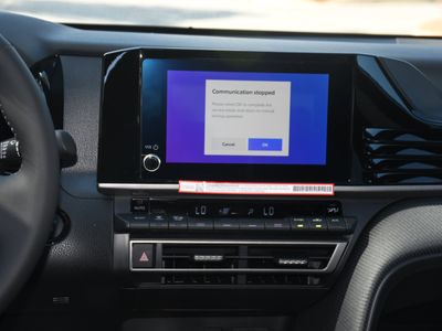 2026 Toyota Camry - Photo 3