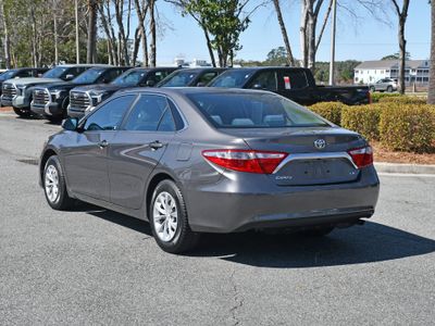 2016 Toyota Camry - Photo 3