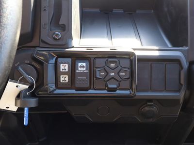 2025 Can-Am Defender MAX XT HD9 - Photo 14