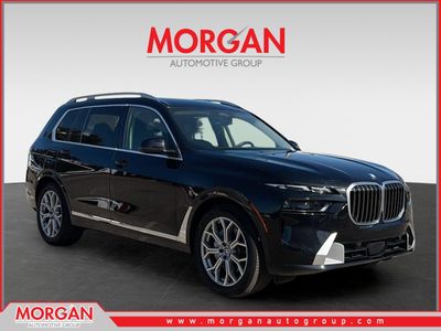 2023 BMW X7 xDrive40i in Black — front three-quarter view