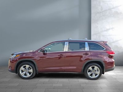 2019 Toyota Highlander — interior view