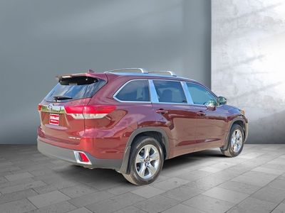 2019 Toyota Highlander — side profile view