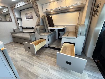 2026 Thor Motor Coach Geneva - Photo 7