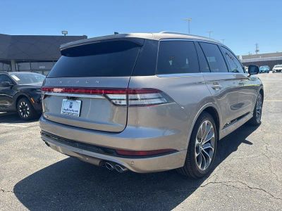 2021 Lincoln Aviator - Photo 4