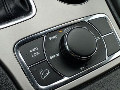 2020 Jeep Grand Cherokee - Photo 16