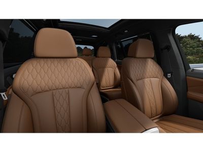 2026 BMW X7 M60i - Photo 11