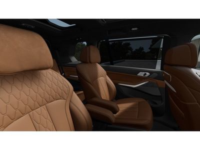 2026 BMW X7 M60i - Photo 12