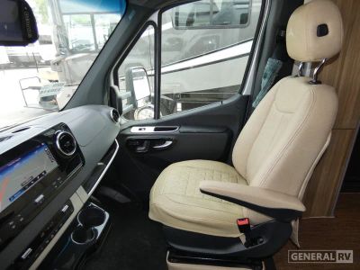2023 Airstream Atlas - Photo 13