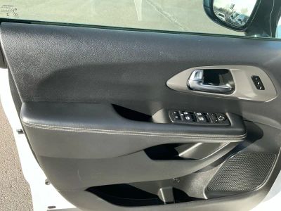 2025 Chrysler Pacifica - Photo 15