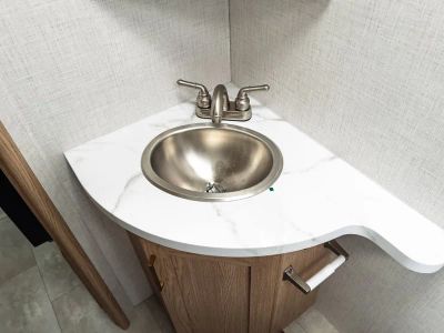 2027 Thor Motor Coach CHATEAU — photo 16 view