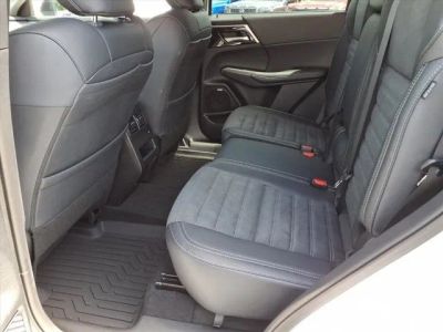 2026 Mitsubishi Outlander — detail view