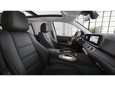 2026 Mercedes-Benz GLE — interior view