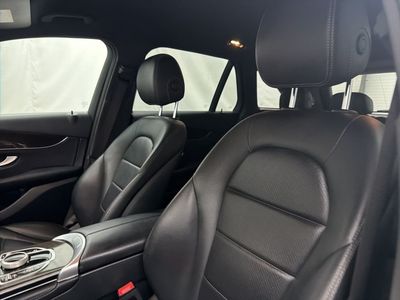 2019 Mercedes-Benz GLC - Photo 13
