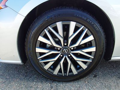 2024 Nissan Altima - Photo 10