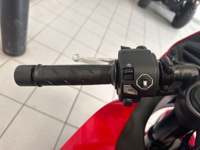 2024 Honda CBR650R ABS - Photo 6