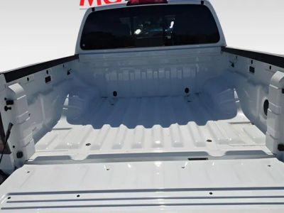 2026 Nissan Frontier — photo 10 view