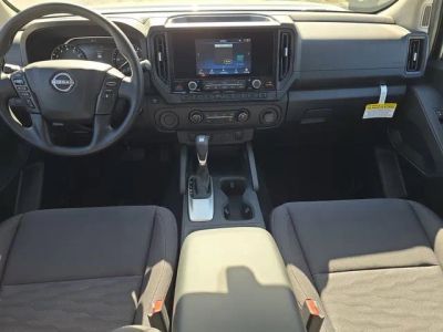 2026 Nissan Frontier — photo 12 view