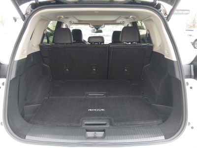 2025 Nissan Rogue - Photo 11