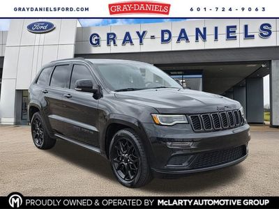 2021 Jeep Grand Cherokee Limited X in Diamond Black Crystal Pearlcoat — front three-quarter view