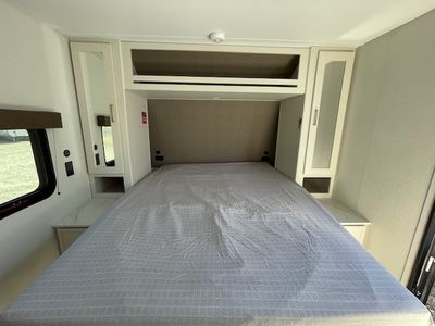 2026 Grand Design Transcend One - Photo 13
