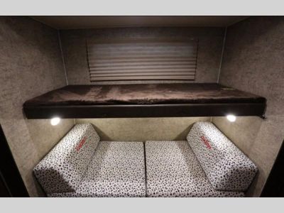 2017 Coachmen RV Freedom Express Liberty Edition - Photo 24