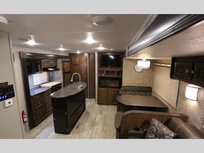 2017 Coachmen RV Freedom Express Liberty Edition - Photo 27