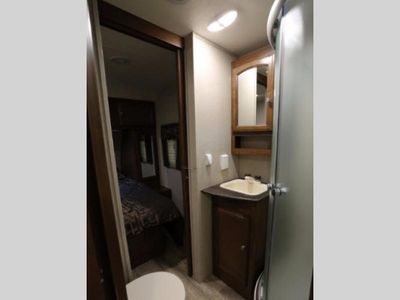 2017 Coachmen RV Freedom Express Liberty Edition - Photo 26