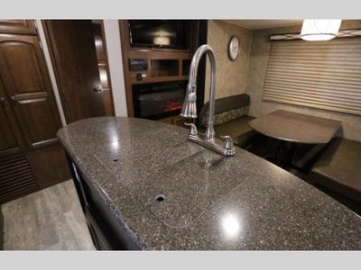 2017 Coachmen RV Freedom Express Liberty Edition - Photo 30