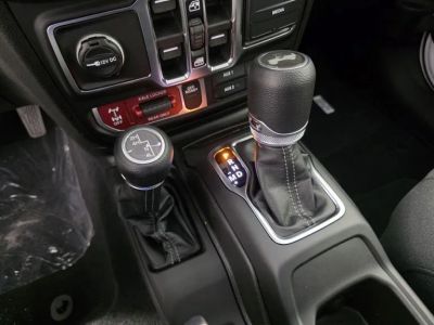 2026 Jeep Wrangler — photo 23 view