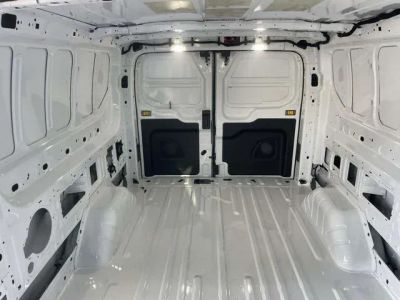 2026 Ford Transit-350 - Photo 20