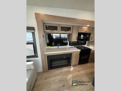 2026 Forest River RV Rockwood Signature - Photo 13