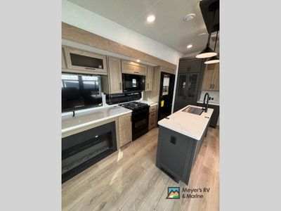 2026 Forest River RV Rockwood Signature - Photo 14