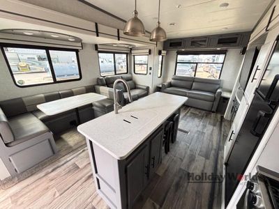 2023 CrossRoads Volante - Photo 16